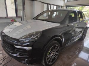 porsche caynenne parlak stone grey kaplama