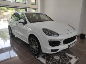 porsche caynenne parlak stone grey kaplama